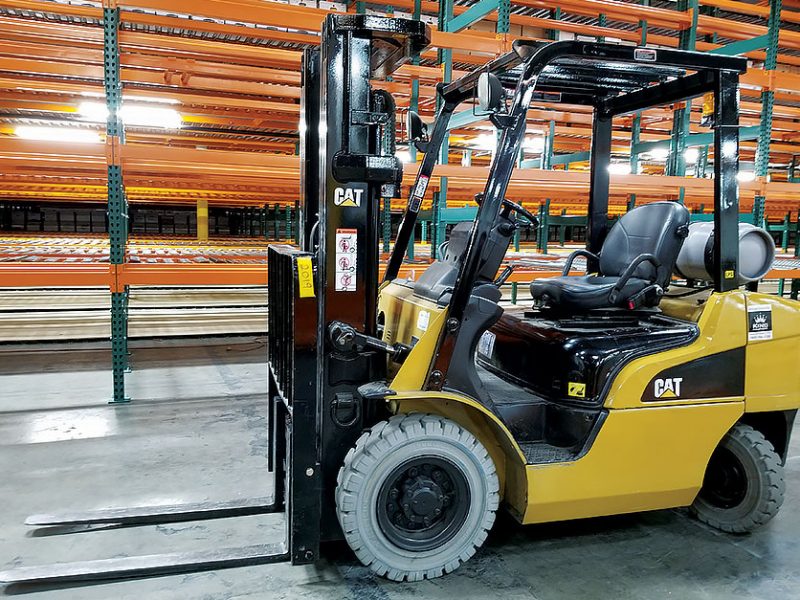 Used For Sale Industrial Forklift With Non Marking Tires Light Package Side Shift