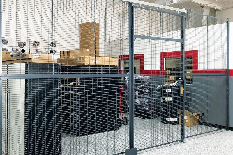 Wire Security Cage For Auto Repair Shop Category