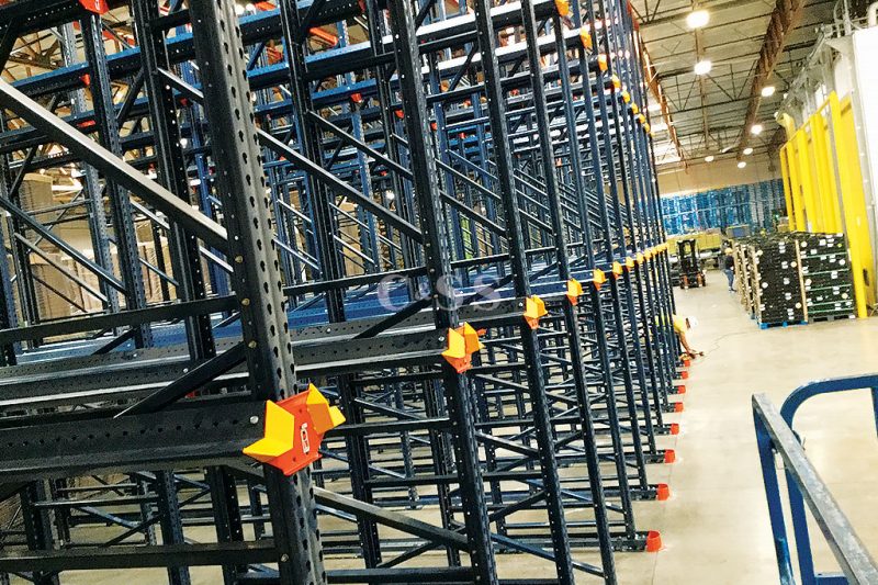 Protected Warehouse Produce with Drive In Pallet Racking System