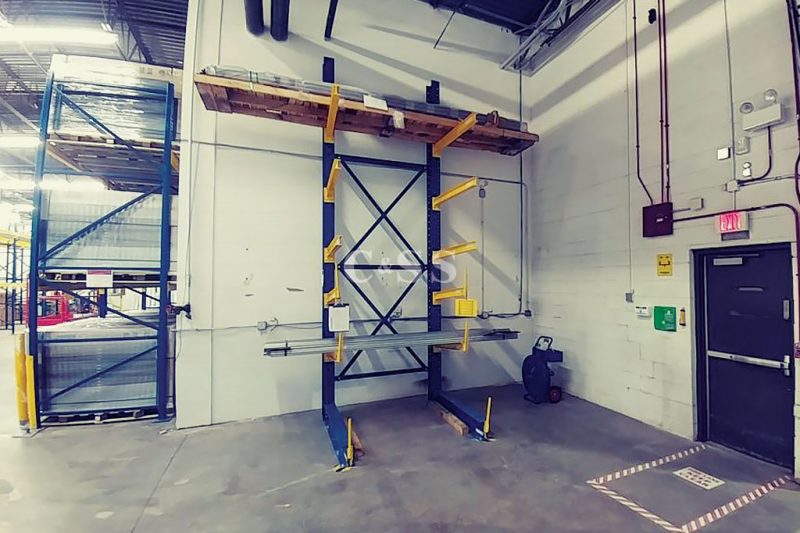 Structural Cantilever Racking Keeps Forklifts Safe