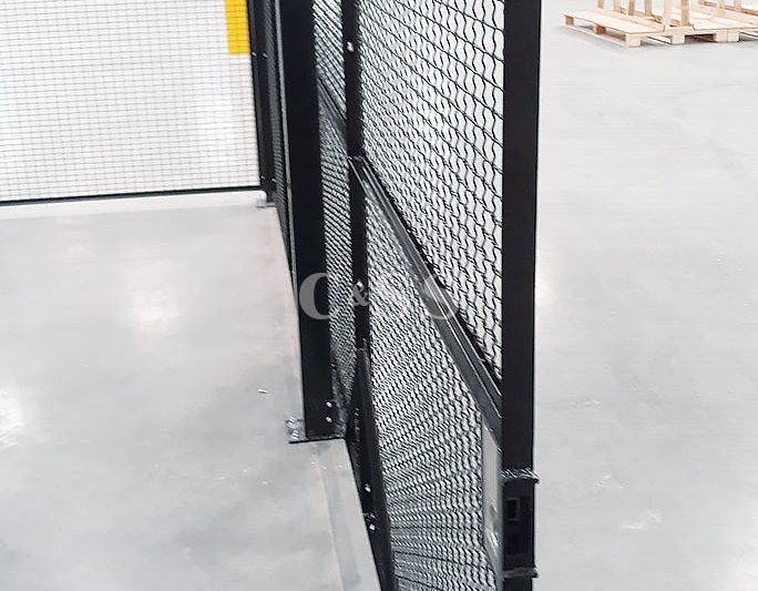 Wire Mesh Storage Cage with Sliding Door